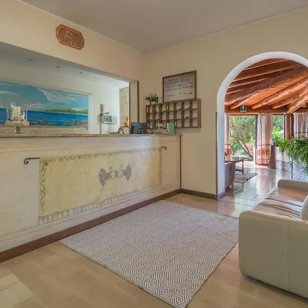 Casa Mia Hotel 3*